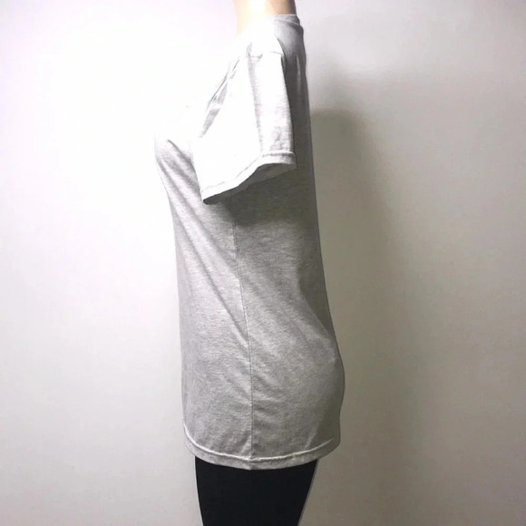 2x$18 West Loop Size XL Women’s Fitted V-Neck Grey T-Shirt. New With Tags. - Picture 3 of 5